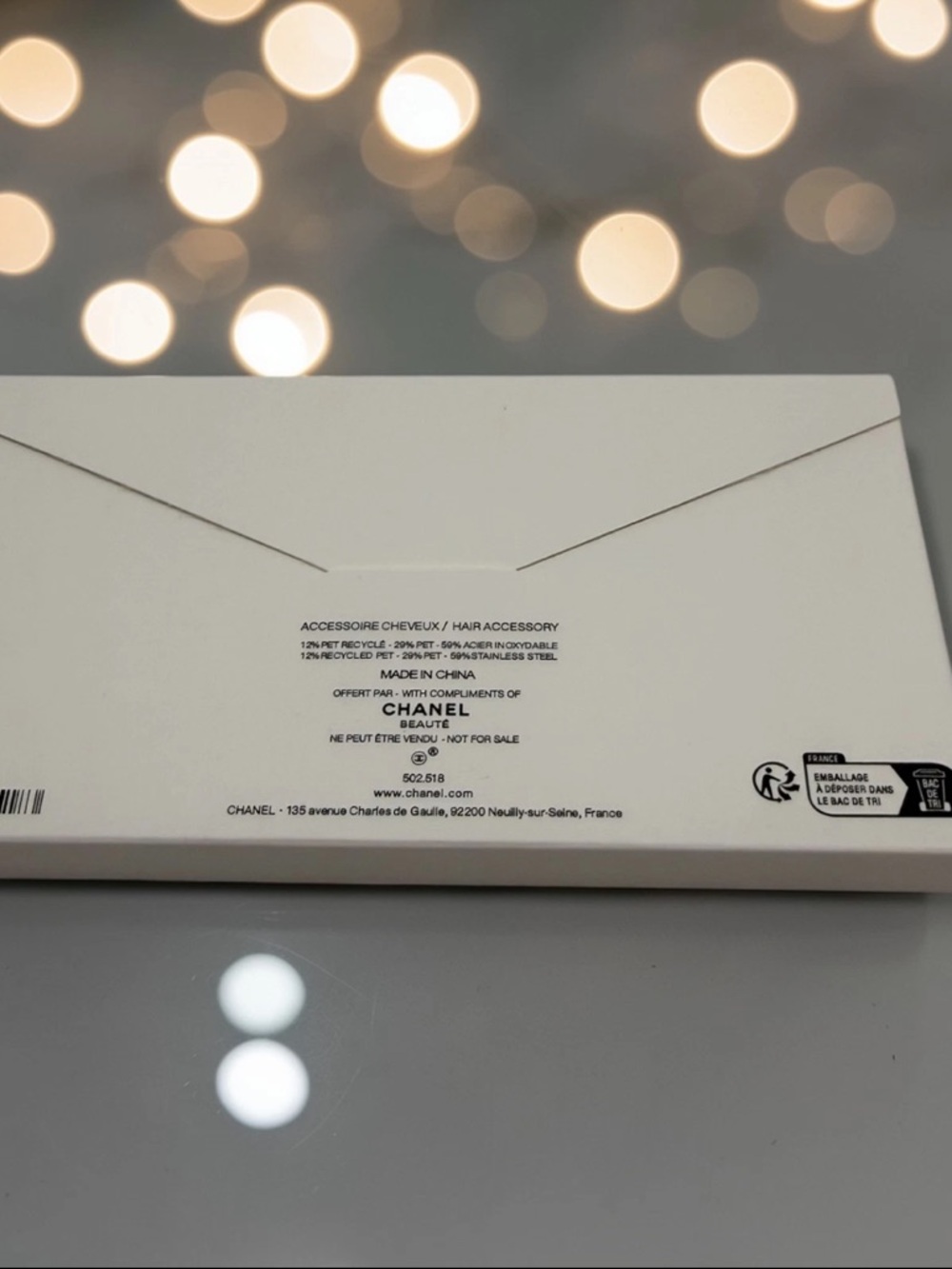 CHANEL Red, Beige, and Black Enamel Logo Hair Clips Set - Picture 4 of 6